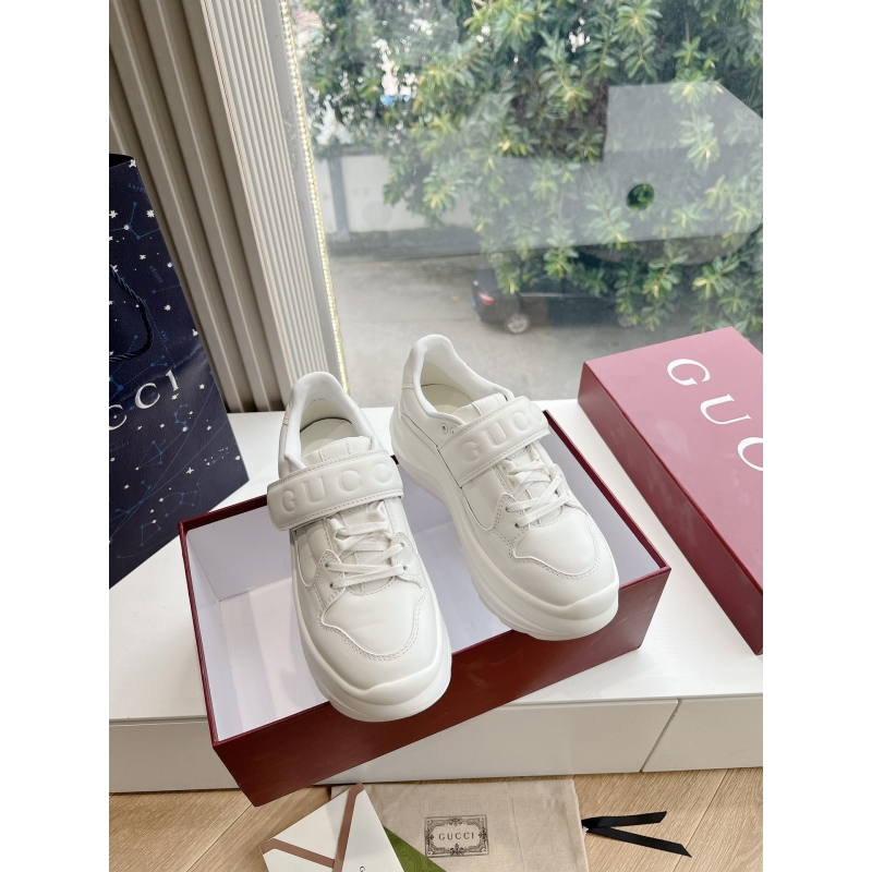 G*u*i casual shoes